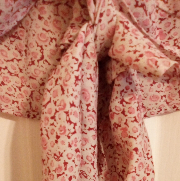 Fairycore Long Sleeve White With Pink Floral Print Button Blouse Size Medium - Picture 3 of 6